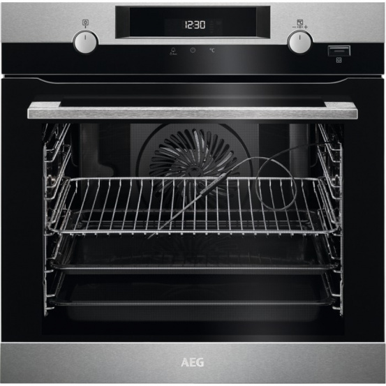 AEG 
	
60 cm electric oven 
71 liter 
steam function 
made in Germany 



فرن كهربائي 60 سم 
71 لتر 
خاصية الطهي بالبخار 
صناعة المانية

  Oven BPK556320M